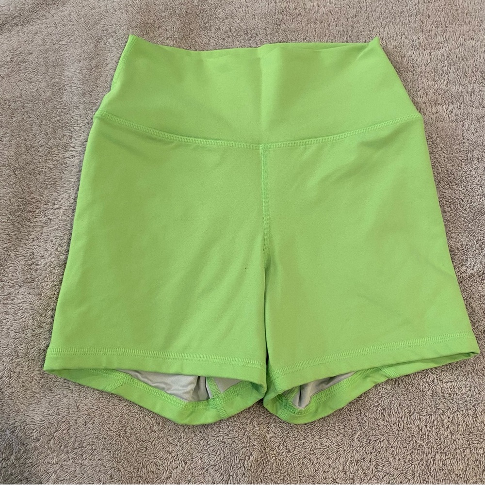 Fleo True High Contour Shorts